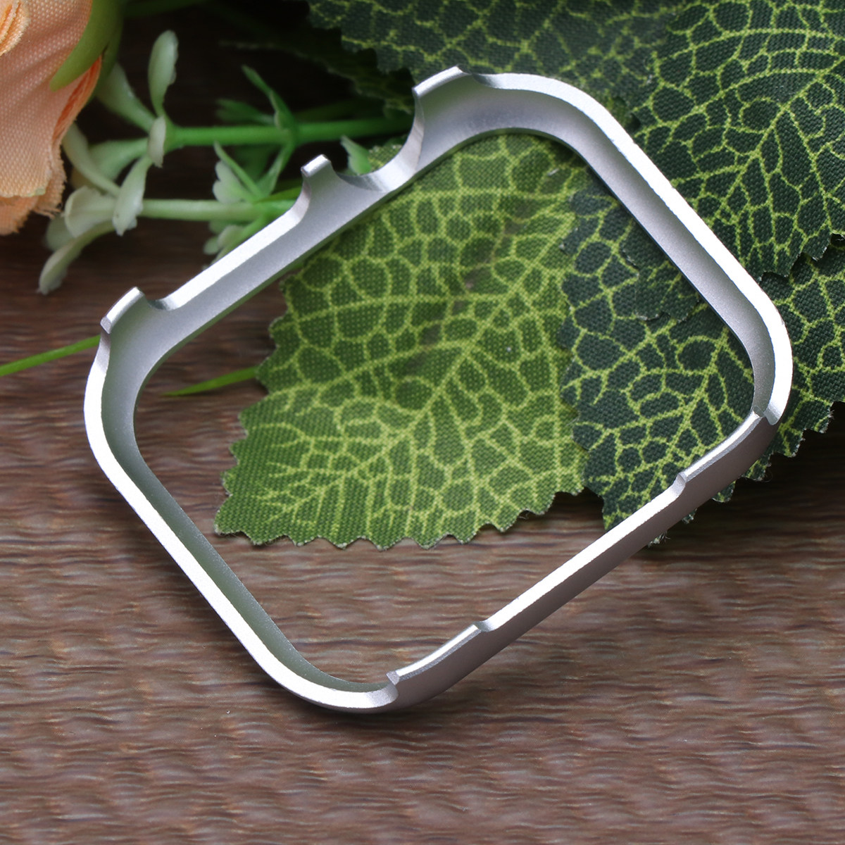 44 mm beschermhoes van alumini - Metal Bumper Aluminum Frame Case recensie en prijs